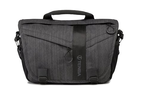 best small mirrorless camera bag.